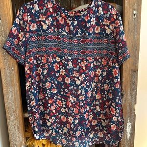 Loft patterned short sleeve blouse
